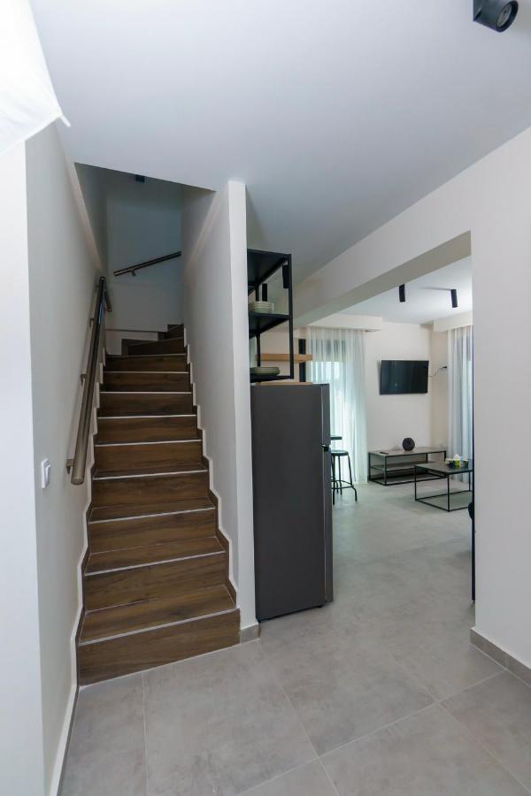 Lighthouse Apartments Kriopigi Exterior photo