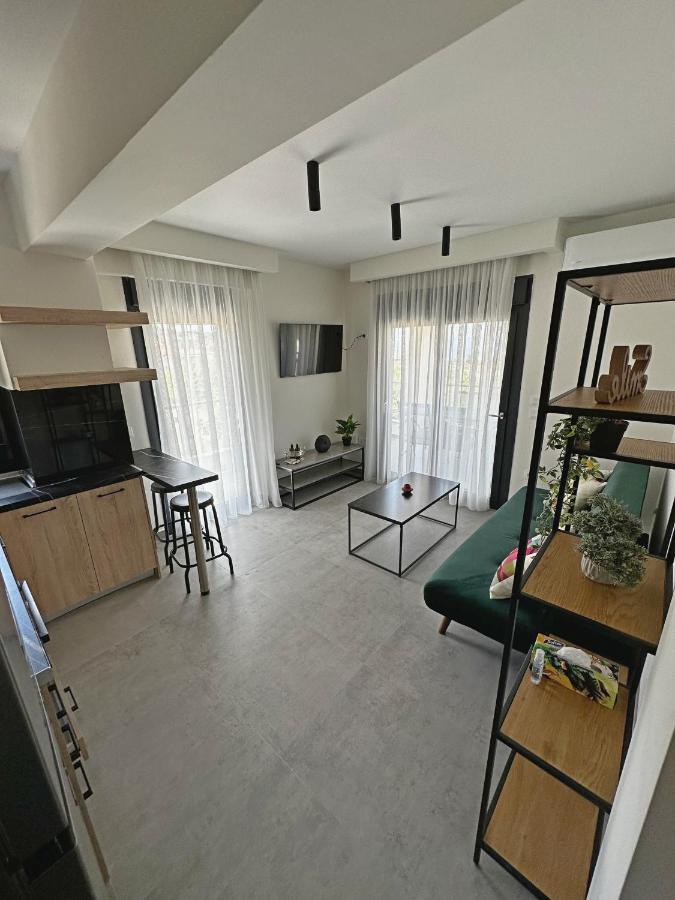 Lighthouse Apartments Kriopigi Exterior photo